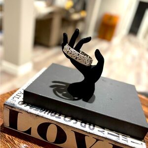 Stretchy cuff bracelet